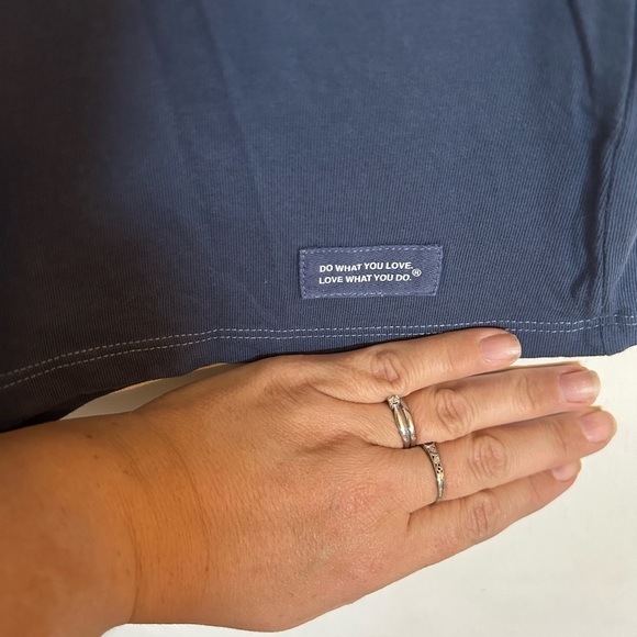 Life is good Octopus Short Sleeve Crusher Tee Size Medium - Picture 7 of 8